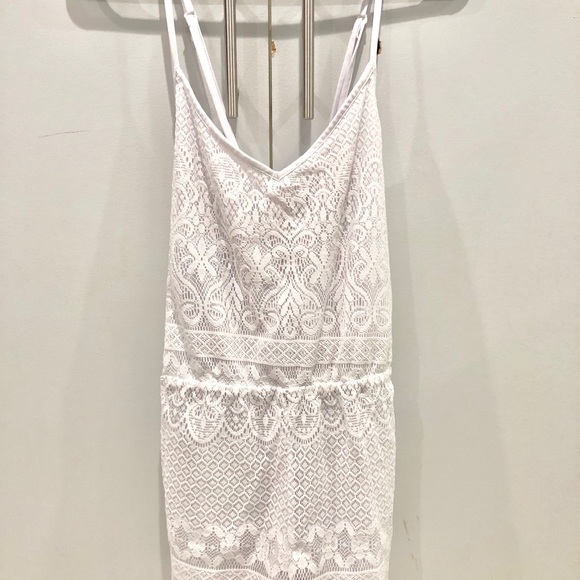 6/$20!!! Laced romper - Picture 2 of 3